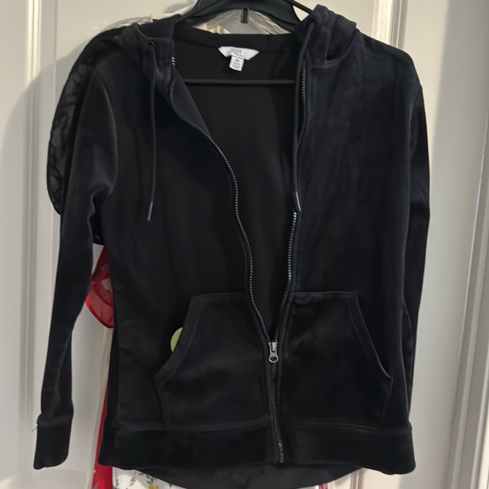Time and Tru Women's Zip Velour
Up Hoodie xs nicely used